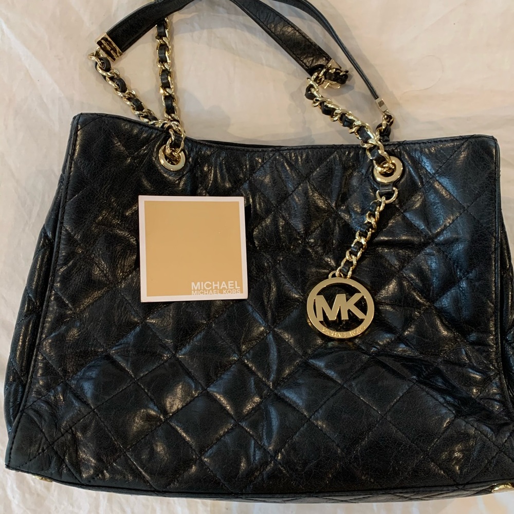 Susannah Quilted Black Michael Kors Shoulder Bag